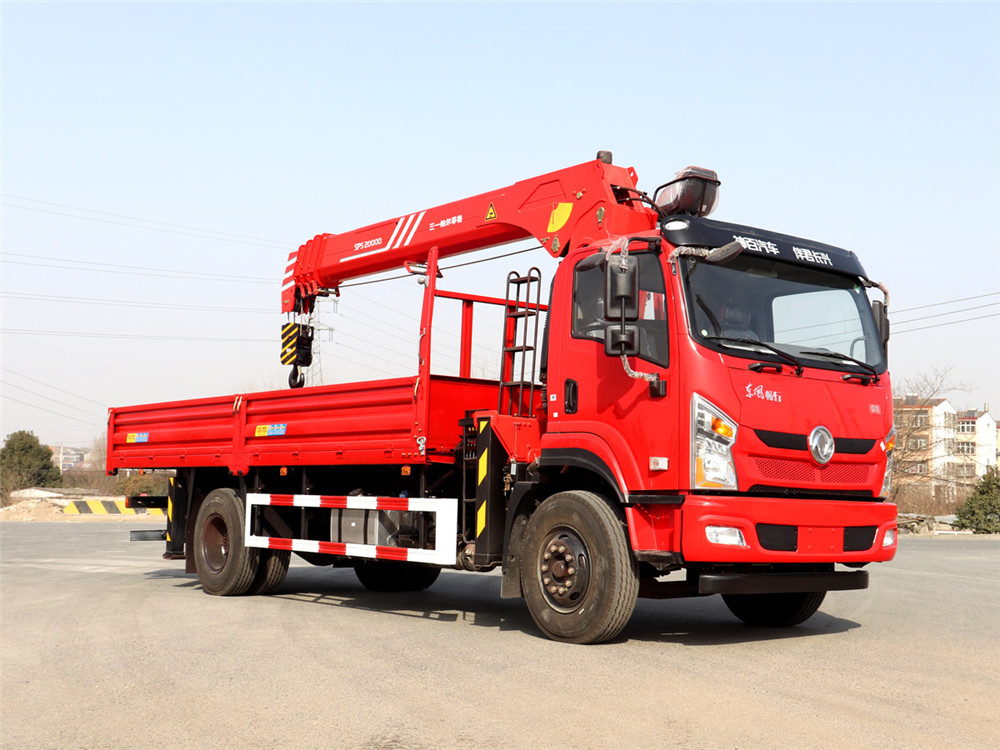 東風(fēng)暢行D1單排單橋三一8噸4節(jié)臂隨車(chē)吊