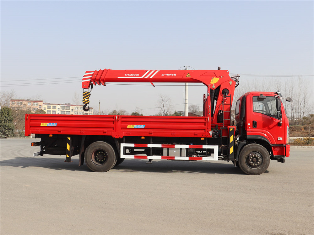 東風(fēng)暢行D1單排單橋三一8噸4節(jié)臂隨車(chē)吊